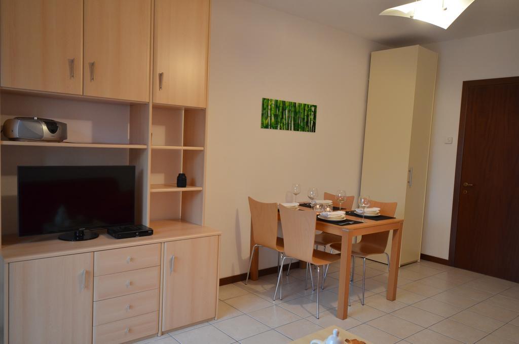 Lake Como View Apartement Allegro Acquaseria Bilik gambar