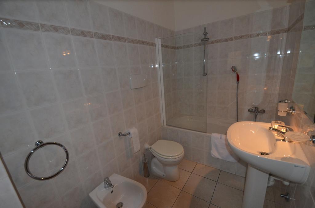 Lake Como View Apartement Allegro Acquaseria Bilik gambar